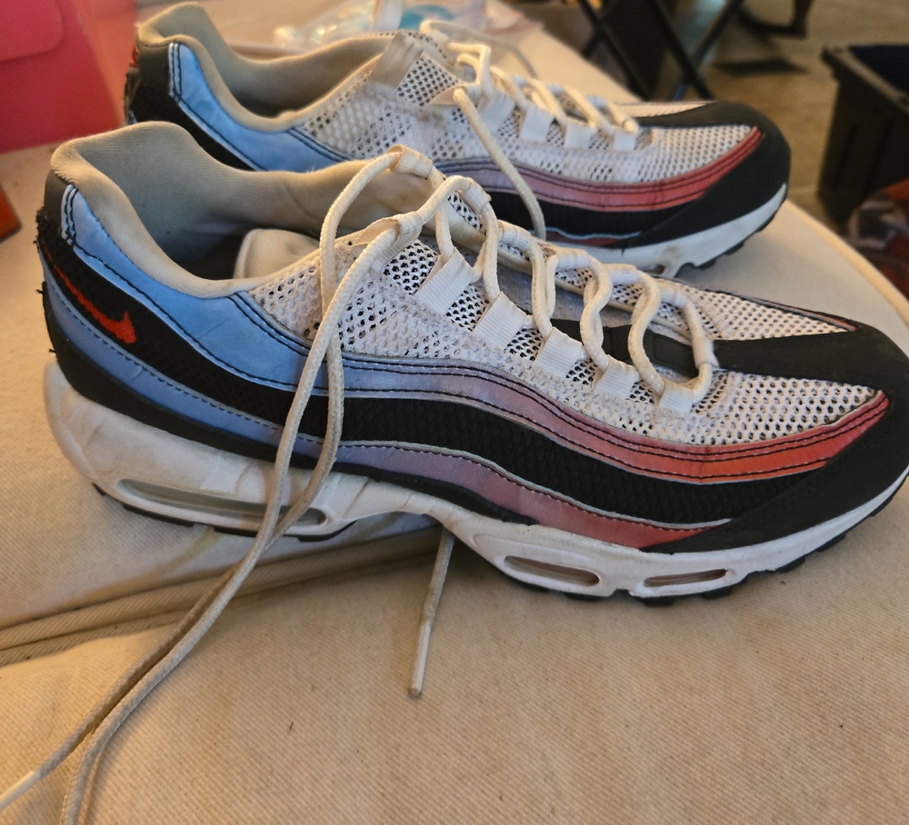 Nike Air Max 95 White‎ Black Blue Red Sneakers